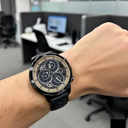 ChronoSpire Wear OS Watch Face screenshot 1
