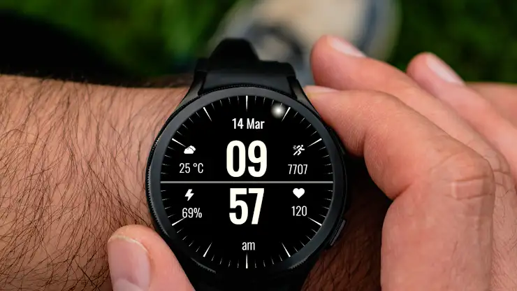 Minimal Black Watch Face screenshot 1