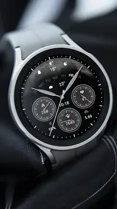 Crescent Quartz ZKin Watch screenshot 2