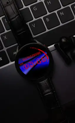 Blue background clock face screenshot 4