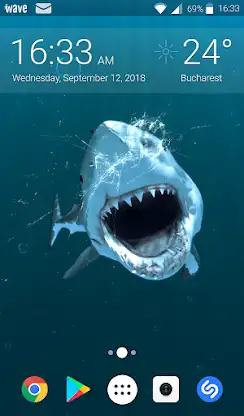 Shark Attack Live Wallpaper HD screenshot 2